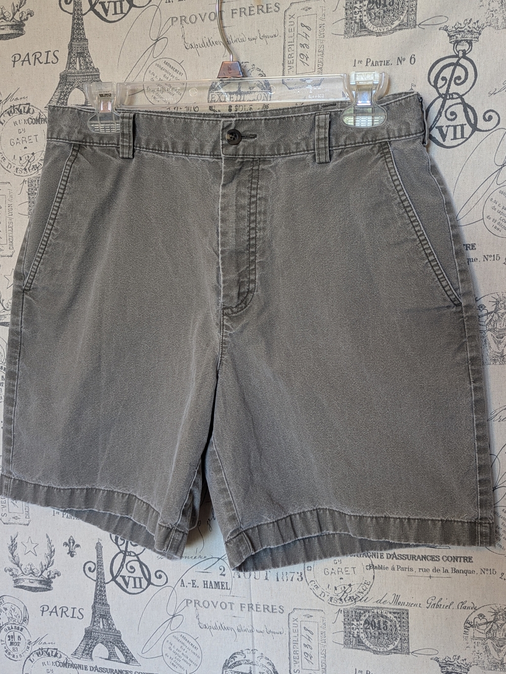 L.L. Bean Men's Stonewashed Distressed Gray Flat-Front Cotton Shorts - Size 30